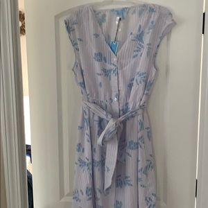 Beautiful Draper James Floral Bow Dress